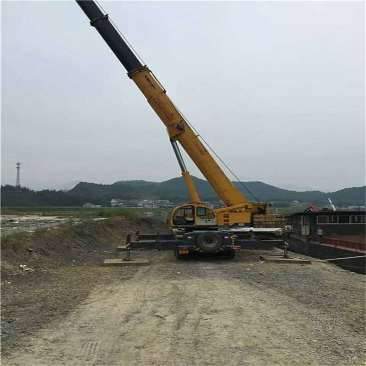 章丘重型吊车租赁费用